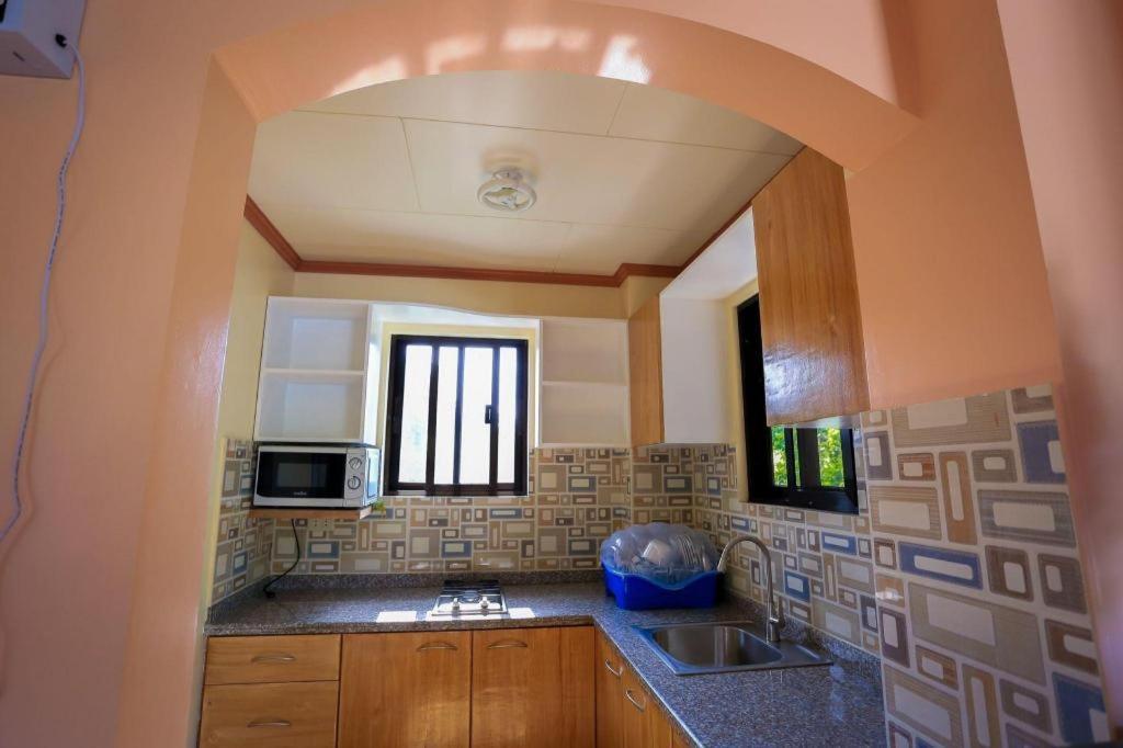 Hillside Villa Basco Bagian luar foto