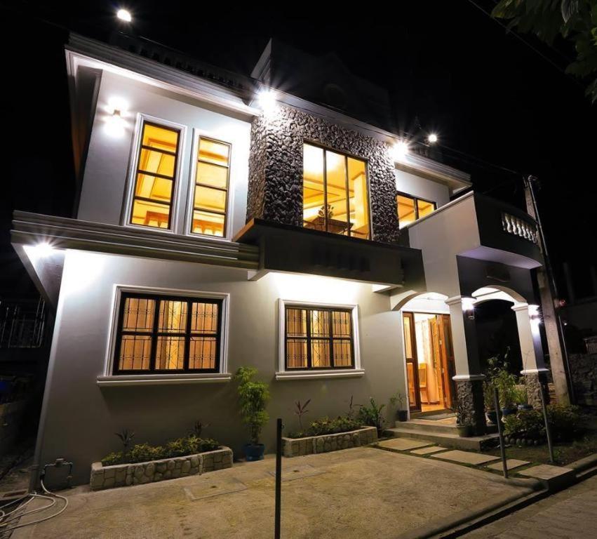 Hillside Villa Basco Bagian luar foto